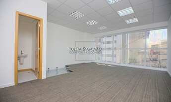 Imagem: Sala comercial a venda na esquina da Brigadeiro