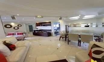 Imagem 3: Lindo apartamento em frente ao o Ceret de 182 metros, com 4 dormitórios sendo 2 suítes com