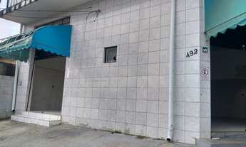 Imagem: Salão Comercial no meio do Bairro