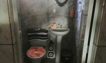 Imagem 6: Casa com 2 Quartos e Boa Área Coberta na Rua Natividade Ac. Carta!