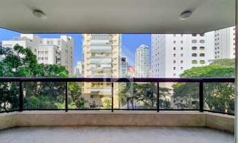 Imagem 2: 330m2 Ao lado do Clube Pinheiros com 4 vagas e varanda