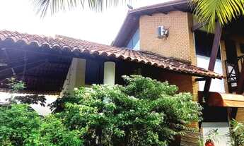 Imagem 2: Casa de condomínio sobrado para venda possui 213 metros quadrados com 5 quartos