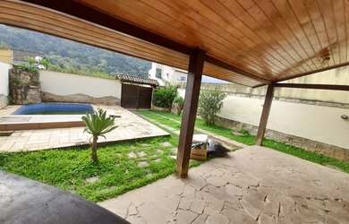 Imagem 7: Ótima casa com piscina e churrasqueira em Vargem Pequena/RJ