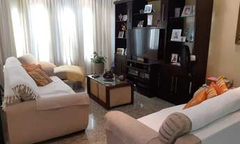 Imagem 6: Casa para venda possui 338 metros quadrados com 4 quartos em Embaré - Santos