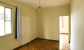 Imagem 2: Santa Helena, excelente quarto e sala na rua Oswaldo Cruz com 43 m2