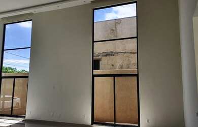 Imagem 4: Casa de condomínio para venda possui 240 metros quadrados com 3 quartos