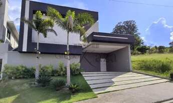 Imagem 7: Casa linda de condomínio, sobrado, possui 200 metros quadrados com 3 quartos