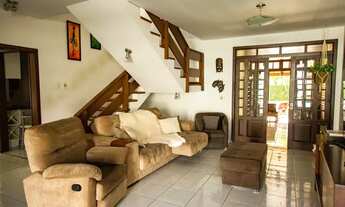 Imagem: Casa aconchegante com 4 suítes, piscina