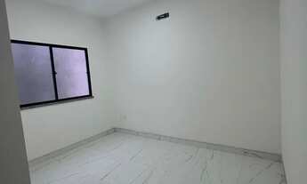 Imagem 5: Cond. Villa Fiori - casa 2/4 sendo uma suíte no SIM - armários na cozinha - frente e fundo