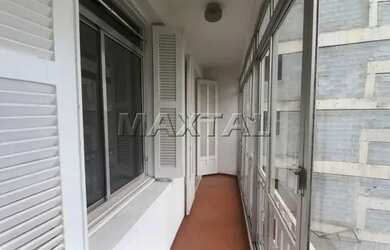 Imagem 7: Apartamento no Centro com 61m², sala com varanda, 1 dormitório, cozinha, banheiro