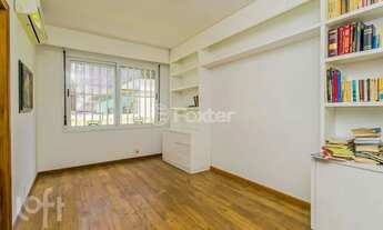 Imagem 4: Apartamento para venda tem 124 metros quadrados com 3 quartos em Rio Branco - Porto Alegre