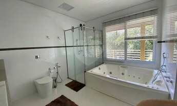 Imagem 7: Maravilhosa casa na Serra Da Cantareira com 3 amplas suítes repletas de armarios