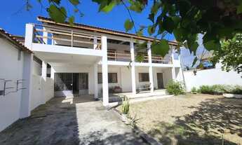 Imagem: CASA GRANDE EM LOCALIZAÇÃO PREVILEGIADA