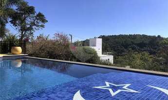 Imagem 2: Linda Casa a Venda no Condomínio Suíça da Cantareira