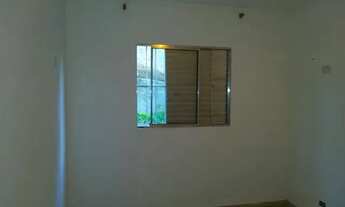 Imagem 3: Apto térreo , cond Flávia Fernanda, 2 dorms , 1 vaga , armário quarto