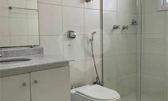 Imagem 7: Casa de Vila com portão no Tatuapé com 4 dormitórios, 1 suíte, 3 banheiros e 1 vaga