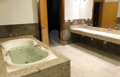 Imagem 6: Linda Casa Na Serra Da Cantareira com 5 suítes