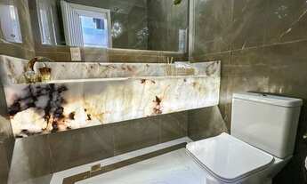 Imagem 9: Belíssima Casa na Ponta Negra/Energia solar/Cinema/Academia/Sauna/Adega/Novinha e Mobiliad