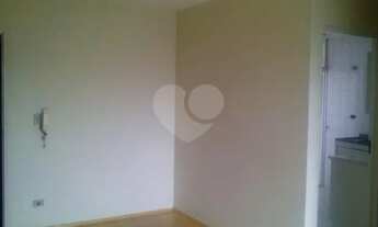 Imagem 6: Apto com 2 quartos e sala com varanda