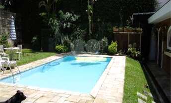 Imagem 4: CASA TÉRREA MARAVILHOSA A VENDA NO TREMEMBÉ - 4 DORMS (2 SUÍTES) E 5 VAGAS DE GARAGEM