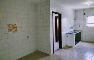 Imagem 4: Vendo ou alugo apartamento, possui 228 metros quadrados com 3 quartos em Centro - Itaboraí