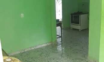 Imagem 3: Casa em cima e em baixo primeiro andar com piscina