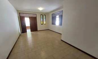 Imagem 3: Casa para aluguel possui 110 metros quadrados com 3 quartos em Stella Maris - Salvador - B