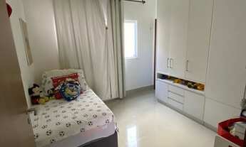 Imagem 6: Casa em condomínio com três pavimentos e quatro suítes