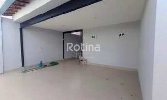Imagem 3: Casa para aluguel, 3 quartos, 1 suíte, 1 vaga, Martins - Uberlândia/MG