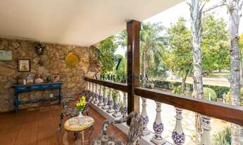 Imagem 4: Casa para venda possui 1130 metros quadrados com 7 quartos