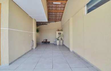 Imagem 3: Sobrado à venda no bairro Uberaba - Curitiba/PR