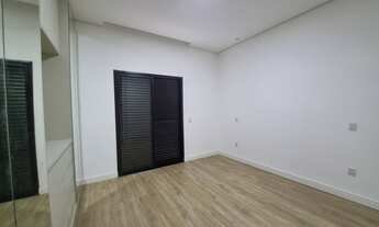 Imagem 5: Casa de condomínio térrea para venda tem 283 metros quadrados com 3 quartos