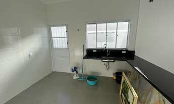 Imagem 3: Linda casa com 03 dor, sendo 01 suíte, instalação para ar condicionado, pintura suvinil, T