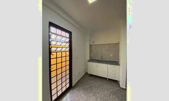 Imagem 3: Apartamento com 1 quarto, 1 banheiro, 1 vaga de garagem para alugar no Jardim 8 de Abril