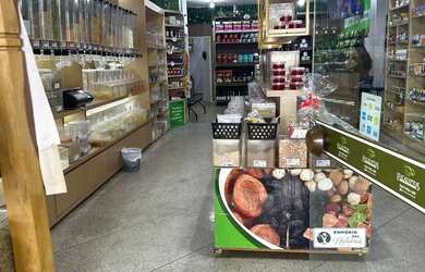 Imagem 3: Loja de produtos naturais a venda no parque Atheneu