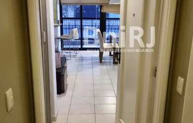 Imagem 2: Gávea - próximo ao Shopping da Gávea - Apartamento com Varanda, Suíte e Vaga