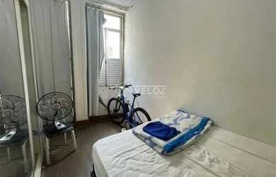 Imagem 7: Casa de rua - Sobrado / Residencial / Catete