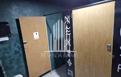 Imagem 2: Oportunidade única: Casa comercial à venda em Pinheiros, São Paulo-SP, com 2 banheiros e 2