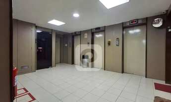 Imagem 4: Vendo Sala na Rua Conde de Bonfim , posição de Frente e Excelente Localização