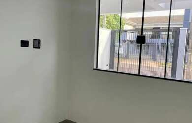 Imagem 7: Casa à Venda no Ebenezer Maringá com 3 Quartos e Quintal