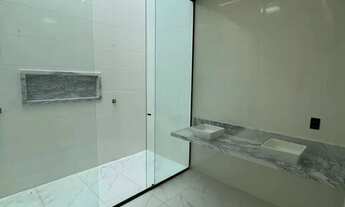 Imagem 3: Casa Duplex no Condomínio Estoril 03 Suítes com Closet e Varanda Churrasqueira e Piscina