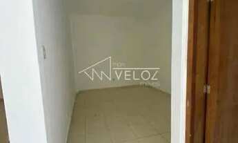 Imagem 4: Apartamento - / Residencial / Glória