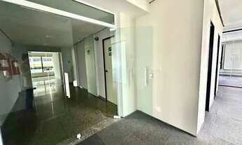 Imagem 7: Andar corporativo para aluguel tem 400 metros quadrados com 9 salas