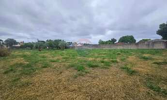 Imagem: Area de terra, com 2.398m², toda murada