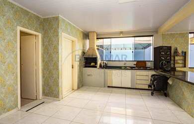 Imagem 4: Casa Espaçosa 4 Quartos Suítes Closet Piscina e Área Gourmet para Aluguel no Setor de Mans