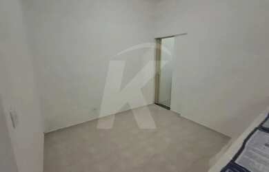 Imagem: Casa com 2 quartos, sala, cozinha, banheiro