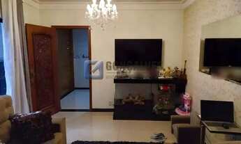 Imagem: Casa com 4 quartos para locação Na Vila