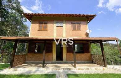 Imagem 3: Casa incorporada à natureza no bairro de Três Córregos