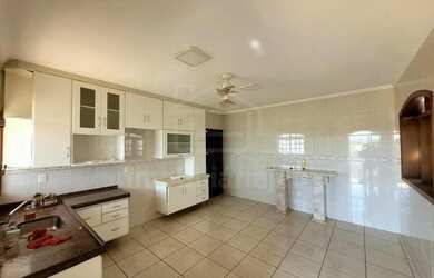 Imagem 7: Casa para alugar com 3 quartos na Vila Netinho