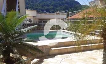 Imagem 2: Imóvel para venda tem 437 metros quadrados com 5 quartos em São Francisco - Niterói - RJ